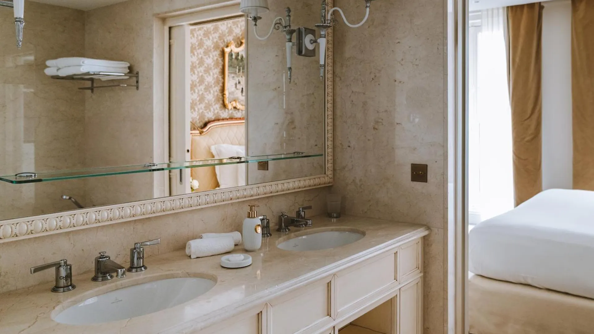 Hotel Splendide Royal Paris - Relais & Chateaux